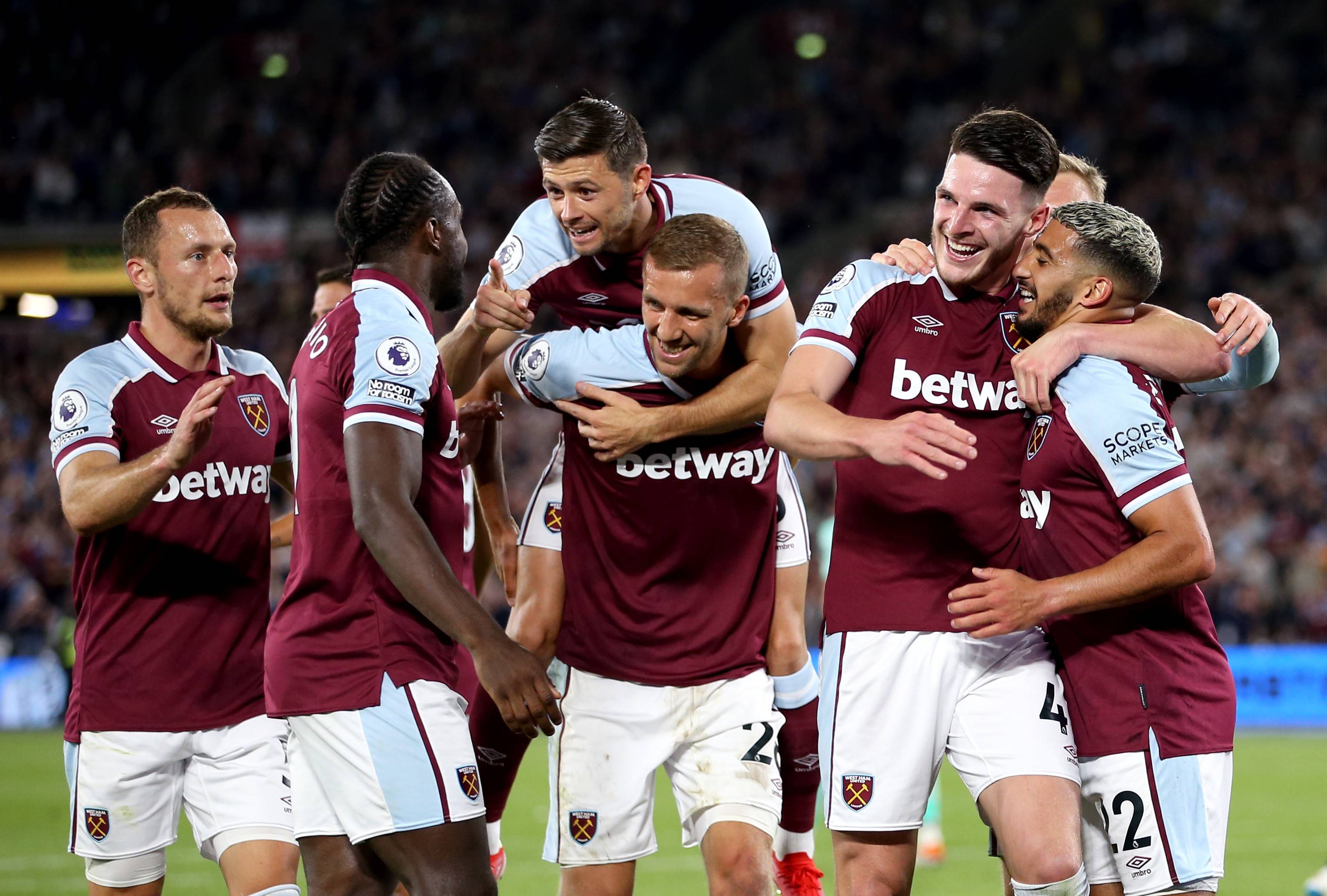 中欧体育平台-包含赛地聚焦——意大利杯赛前热度飙升；休斯敦火箭战术微调；赛场秩序良好；阵容厚度经受考验的词条