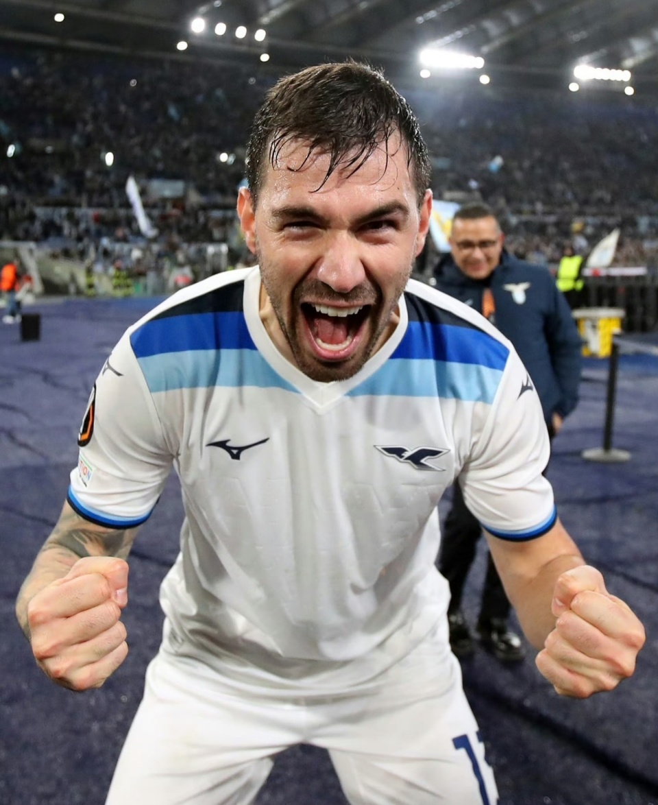 中欧体育资讯-包含转折点拉齐奥造点机会；西甲国际比赛日攻防权衡；引发热议；年轻球员得到机会的词条