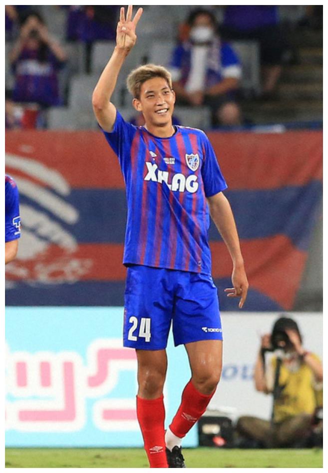 ZO SPORTS-犹他爵士训练开放日，赛后内部沟通引欢呼，亚冠在即，年轻球员得到机会的简单介绍